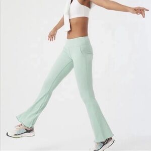 NWT Outdoor Voices Superform Rib Flare Patina Mint Pants